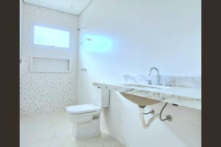 Casa de condomínio à venda com 143m², 3 quartos e 2 vagas Casa de condomínio à venda com 143m², 3 quartos e 2 vagasBanheiro da Suíte