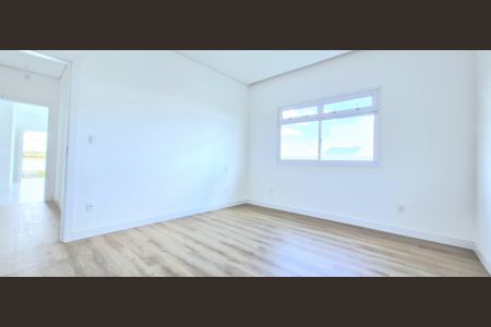 Casa de condomínio à venda com 143m², 3 quartos e 2 vagas Casa de condomínio à venda com 143m², 3 quartos e 2 vagasSuíte