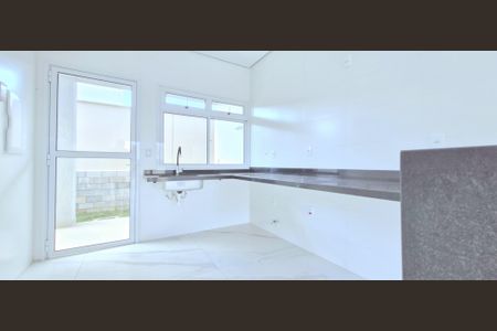 Casa de condomínio à venda com 122m², 3 quartos e 2 vagas Casa de condomínio à venda com 122m², 3 quartos e 2 vagasSala/Cozinha