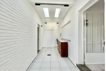 Casa à venda com 287m², 4 quartos e 8 vagas Casa à venda com 287m², 4 quartos e 8 vagasÁrea de Serviço