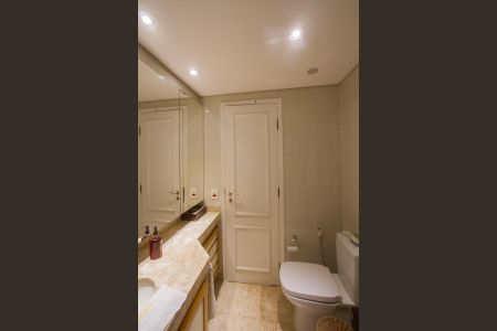 Apartamento para alugar com 125m², 3 quartos e 2 vagas Apartamento para alugar com 125m², 3 quartos e 2 vagasBanheiro da Suíte