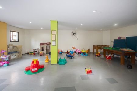 Apartamento para alugar com 125m², 3 quartos e 2 vagas Apartamento para alugar com 125m², 3 quartos e 2 vagasÁrea comum