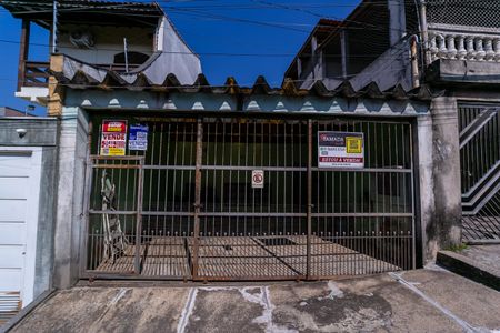 Casa à venda com 141m², 4 quartos e 2 vagasFachada