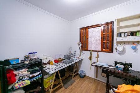 Casa à venda com 141m², 4 quartos e 2 vagasQuarto 1