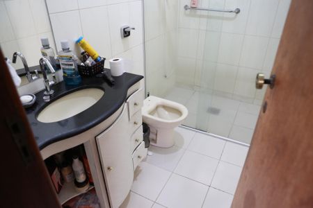 Casa à venda com 360m², 3 quartos e 5 vagasBanheiro 2
