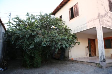 Casa à venda com 360m², 3 quartos e 5 vagasQuintal