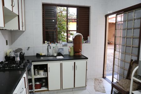 Casa à venda com 360m², 3 quartos e 5 vagasCozinha