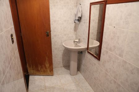 Casa à venda com 360m², 3 quartos e 5 vagasBanheiro 1