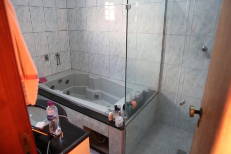 Casa à venda com 360m², 3 quartos e 5 vagasBanheiro da Suíte