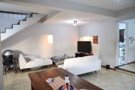 Casa à venda com 360m², 3 quartos e 5 vagasSala