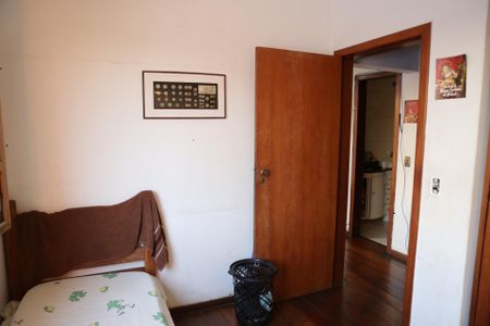 Casa à venda com 360m², 3 quartos e 5 vagasQuarto 2