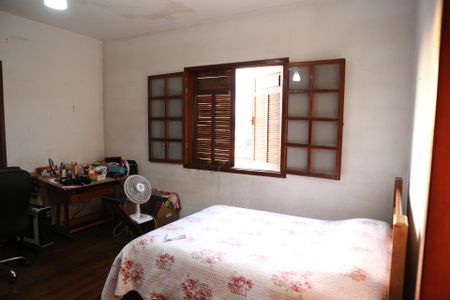 Casa à venda com 360m², 3 quartos e 5 vagasSuíte