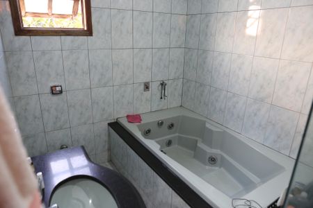 Casa à venda com 360m², 3 quartos e 5 vagasBanheiro da Suíte