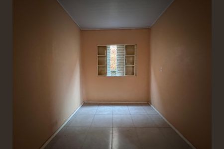 Casa para alugar com 80m², 2 quartos e 1 vaga Casa para alugar com 80m², 2 quartos e 1 vagaQuarto