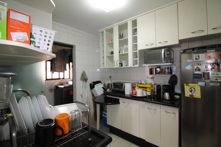 Apartamento à venda com 166m², 4 quartos e 4 vagasCozinha
