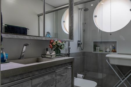 Apartamento à venda com 95m², 3 quartos e 1 vaga Apartamento à venda com 95m², 3 quartos e 1 vagaBanheiro da Suíte