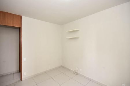 Apartamento à venda com 64m², 3 quartos e 1 vagaQuarto 2