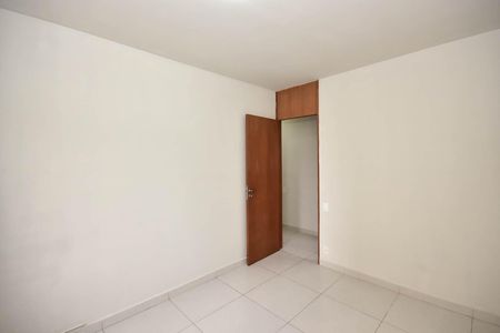 Apartamento à venda com 64m², 3 quartos e 1 vagaQuarto 2