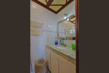 Apartamento à venda com 180m², 4 quartos e 4 vagasBanheiro da Suíte 1