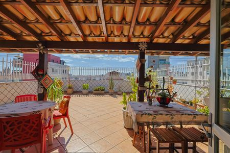 Apartamento à venda com 180m², 4 quartos e 4 vagasCobertura