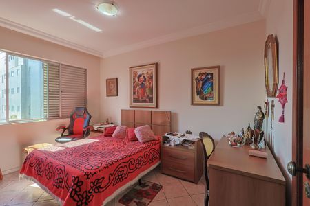 Apartamento à venda com 180m², 4 quartos e 4 vagasSuíte 1