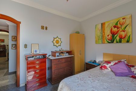 Apartamento à venda com 180m², 4 quartos e 4 vagasQuarto 2