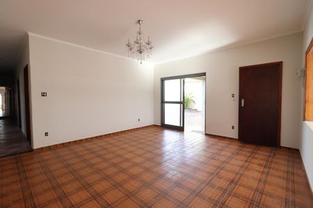 Casa para alugar com 241m², 6 quartos e 4 vagasSala 2