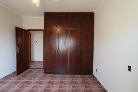 Casa para alugar com 241m², 6 quartos e 4 vagasQuarto 2