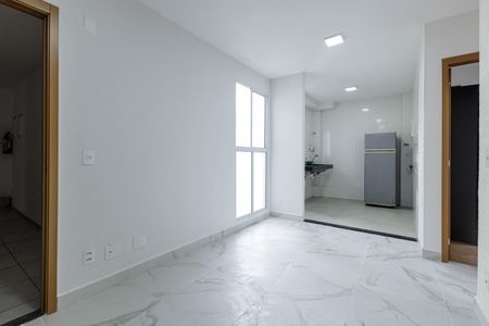 Apartamento para alugar com 40m², 2 quartos e 1 vaga Apartamento para alugar com 40m², 2 quartos e 1 vagaSala