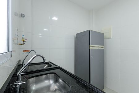 Apartamento para alugar com 40m², 2 quartos e 1 vaga Apartamento para alugar com 40m², 2 quartos e 1 vagaCozinha e Área de Serviço