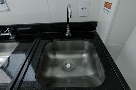 Apartamento para alugar com 40m², 2 quartos e 1 vaga Apartamento para alugar com 40m², 2 quartos e 1 vagaCozinha e Área de Serviço