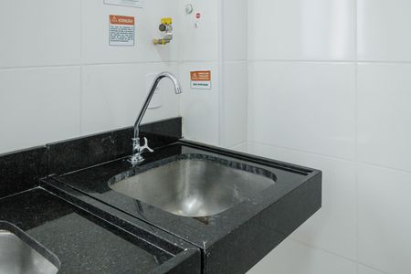 Apartamento para alugar com 40m², 2 quartos e 1 vaga Apartamento para alugar com 40m², 2 quartos e 1 vagaCozinha e Área de Serviço