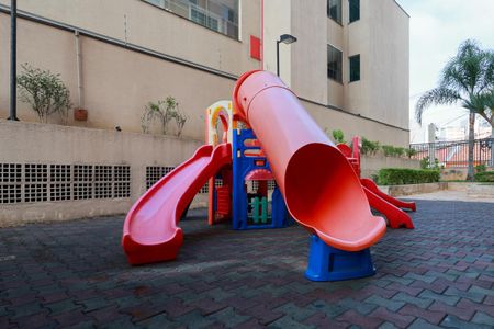 Apartamento à venda com 109m², 2 quartos e 2 vagasÁrea comum - Playground