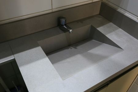 Apartamento à venda com 63m², 3 quartos e 2 vagas Apartamento à venda com 63m², 3 quartos e 2 vagasBanheiro da Suíte