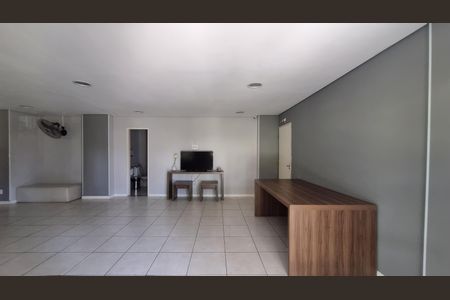 Apartamento à venda com 63m², 3 quartos e 2 vagas Apartamento à venda com 63m², 3 quartos e 2 vagasÁrea comum - Salão de festas