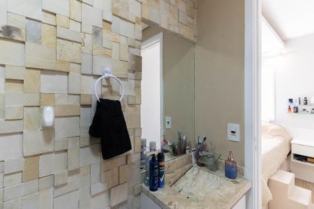 Apartamento à venda com 56m², 2 quartos e 1 vaga Apartamento à venda com 56m², 2 quartos e 1 vagaBanheiro da Suíte