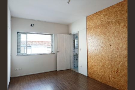 Casa à venda com 231m², 3 quartos e 4 vagasSuíte 2