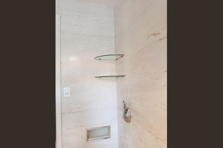 Casa à venda com 231m², 3 quartos e 4 vagasBanheiro Social