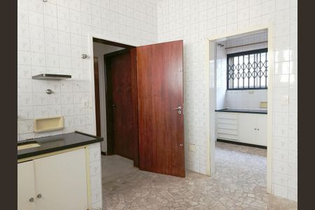 Casa à venda com 231m², 3 quartos e 4 vagasCopa