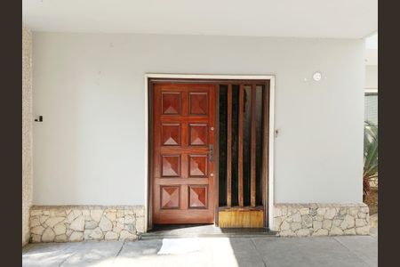 Casa à venda com 231m², 3 quartos e 4 vagasSala/Entrada