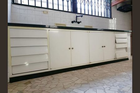 Casa à venda com 231m², 3 quartos e 4 vagasCozinha