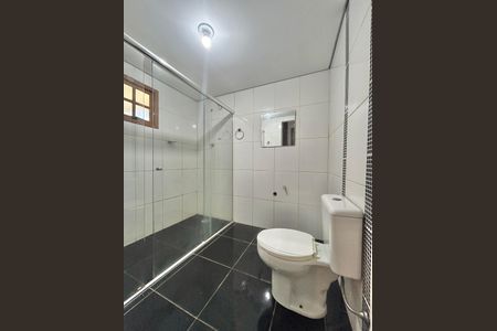 Casa à venda com 130m², 4 quartos e 2 vagas Casa à venda com 130m², 4 quartos e 2 vagasBanheiro
