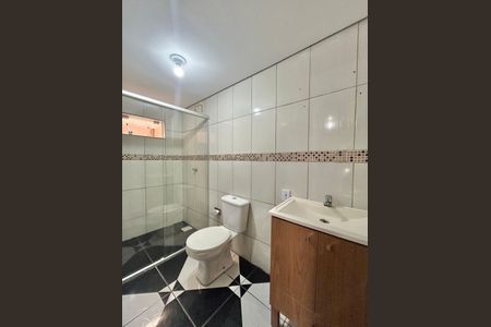 Casa à venda com 130m², 4 quartos e 2 vagas Casa à venda com 130m², 4 quartos e 2 vagasBanheiro