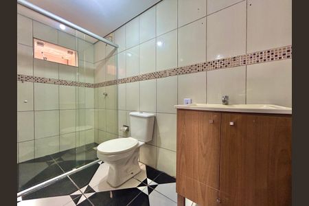 Casa à venda com 130m², 4 quartos e 2 vagas Casa à venda com 130m², 4 quartos e 2 vagasBanheiro