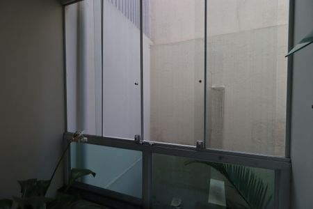 Apartamento à venda com 200m², 4 quartos e 3 vagasSacada da Sala