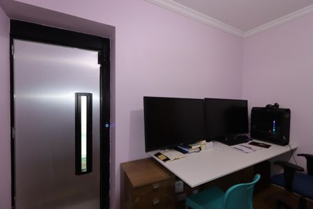 Apartamento à venda com 200m², 4 quartos e 3 vagasQuarto 2