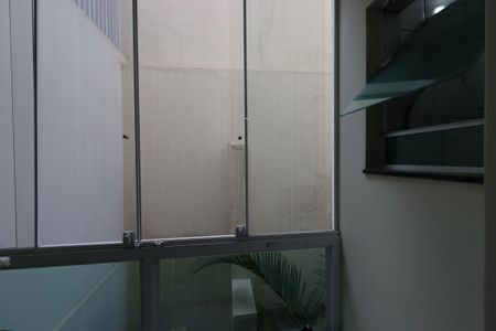 Apartamento à venda com 200m², 4 quartos e 3 vagasSacada da Sala