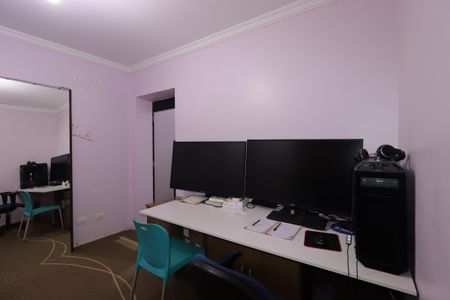 Apartamento à venda com 200m², 4 quartos e 3 vagasQuarto 2