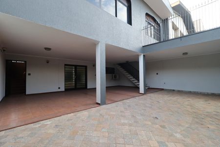 Casa para alugar com 262m², 5 quartos e 5 vagas Casa para alugar com 262m², 5 quartos e 5 vagasGaragem