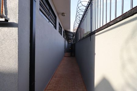 Casa para alugar com 262m², 5 quartos e 5 vagas Casa para alugar com 262m², 5 quartos e 5 vagasCorredor